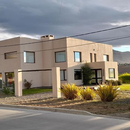 Ferienwohnung Casa Luminosa Con Parque Y Vista Espectacular El Calafate Exterior foto