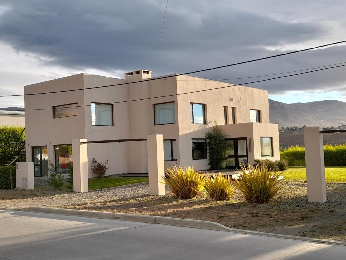Ferienwohnung Casa Luminosa Con Parque Y Vista Espectacular El Calafate Exterior foto